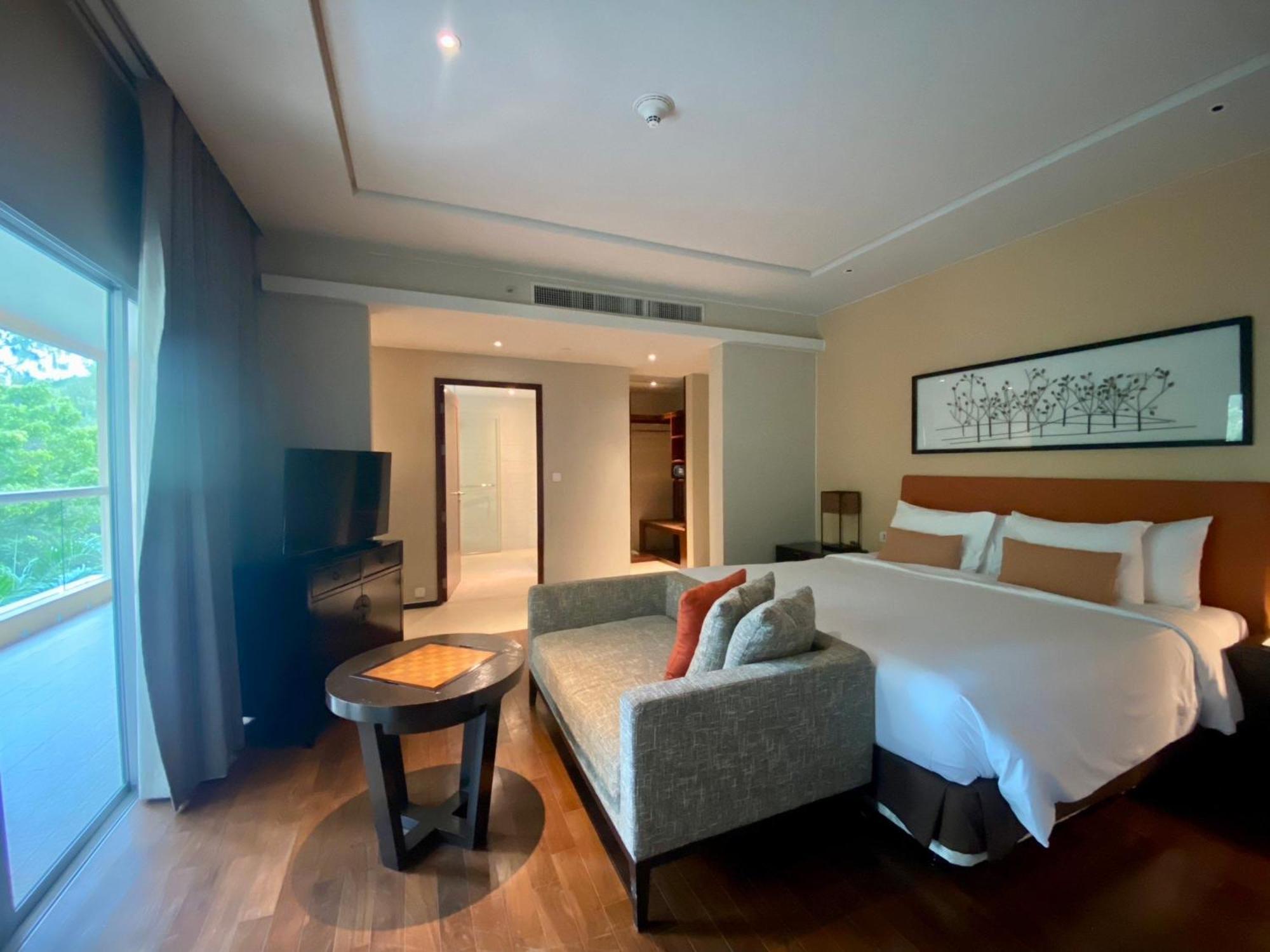 Phuket Panwa Beachfront Resort Екстер'єр фото