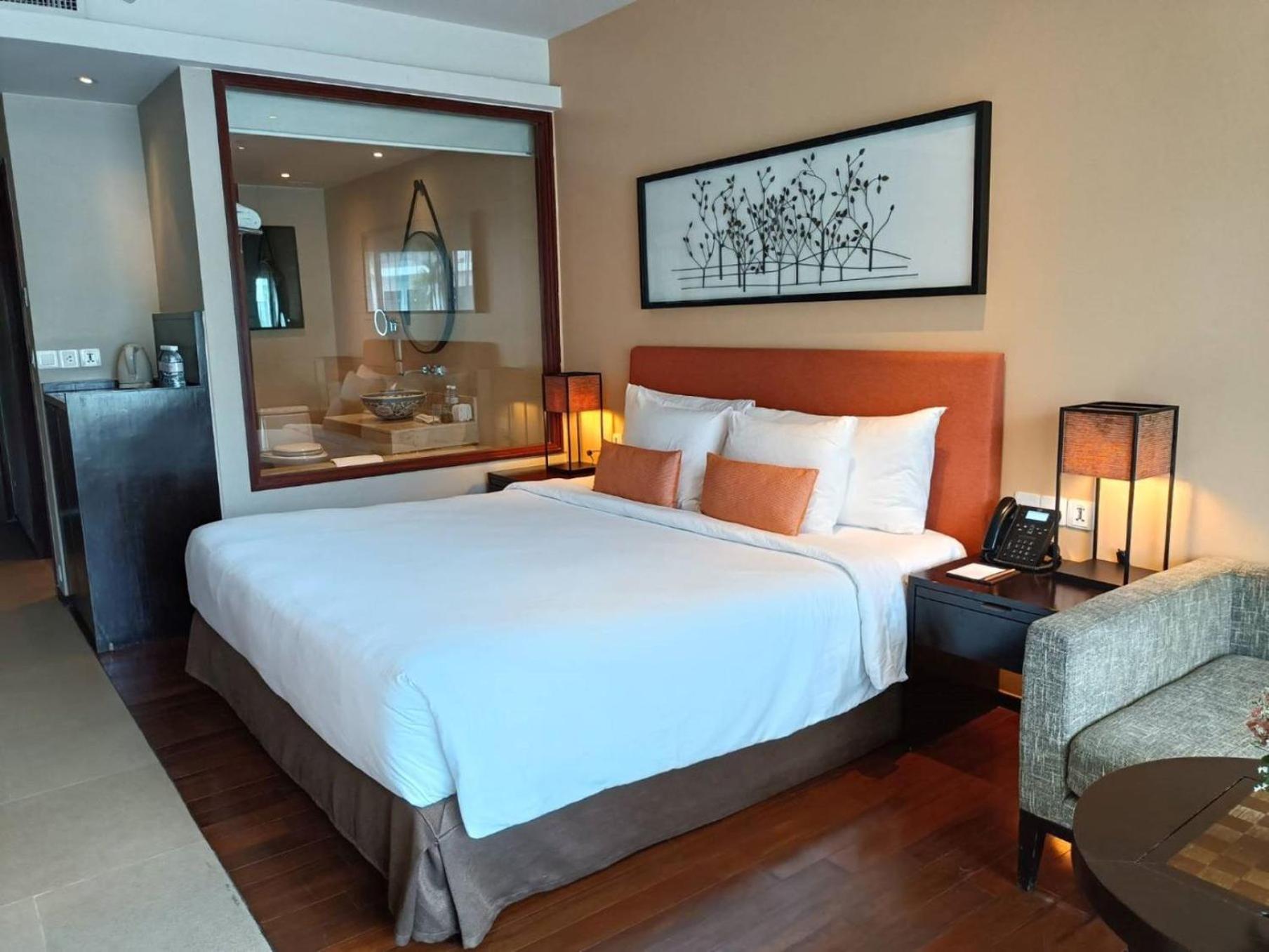 Phuket Panwa Beachfront Resort Екстер'єр фото
