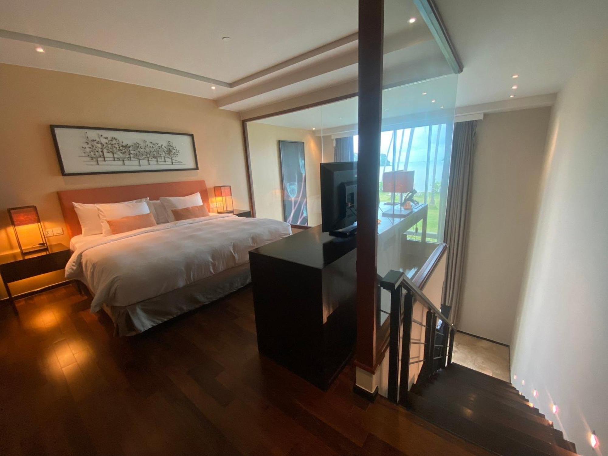 Phuket Panwa Beachfront Resort Екстер'єр фото
