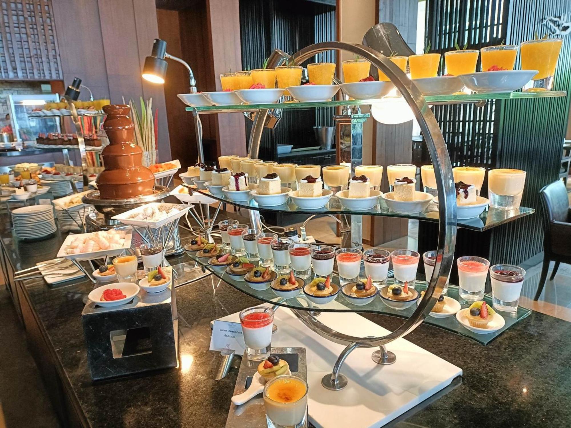 Phuket Panwa Beachfront Resort Екстер'єр фото